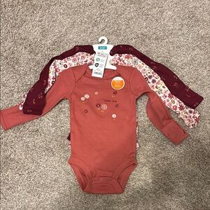 Floral Long Sleeve Baby Bodysuit Set - Pink and Burgundy